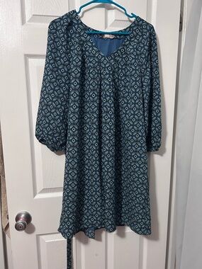 Forever 21 Teal Geometric Long Sleeve Shift Dress